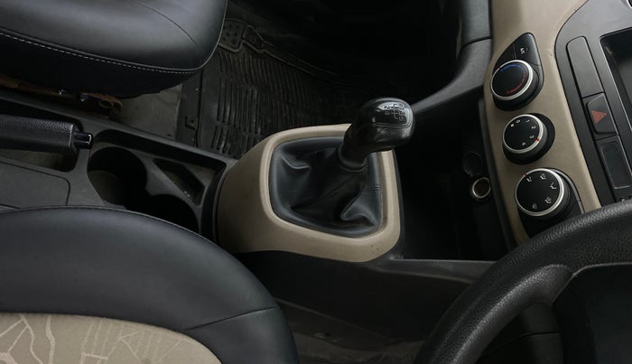 2016 Hyundai XCENT PRIME T CRDI, Diesel, Manual, 45,145 km, Gear Lever