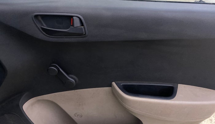 2016 Hyundai XCENT PRIME T CRDI, Diesel, Manual, 45,145 km, Driver Side Door Panels Control