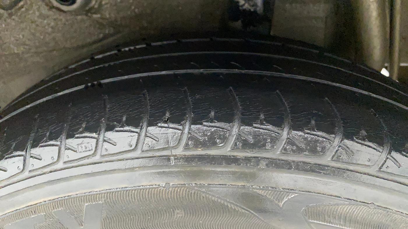 2017 Maruti Celerio ZXI AMT, Petrol, Automatic, 44,586 km, Left Rear Tyre Tread