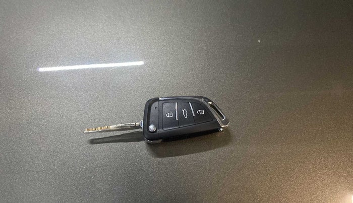 2021 Maruti New Wagon-R LXI CNG (O) 1.0, CNG, Manual, 35,760 km, Key Close Up