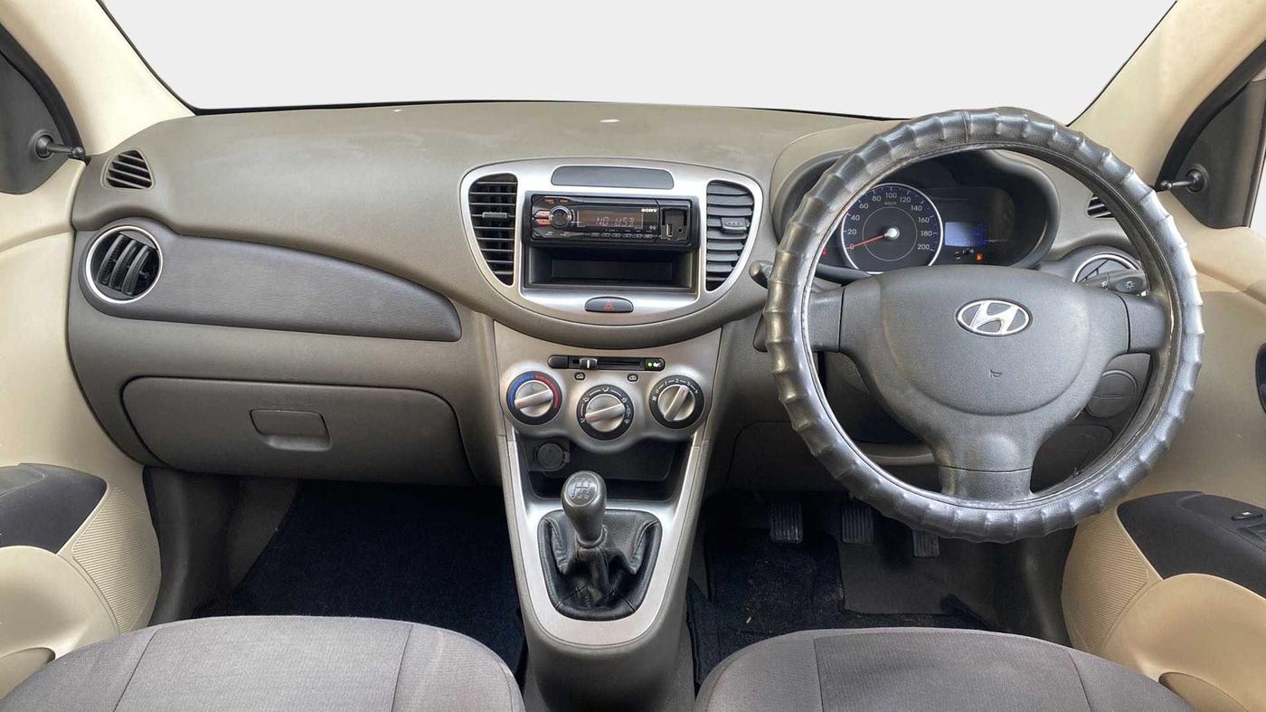 2014 Hyundai i10 MAGNA 1.1, Petrol, Manual, 22,070 km, Dashboard