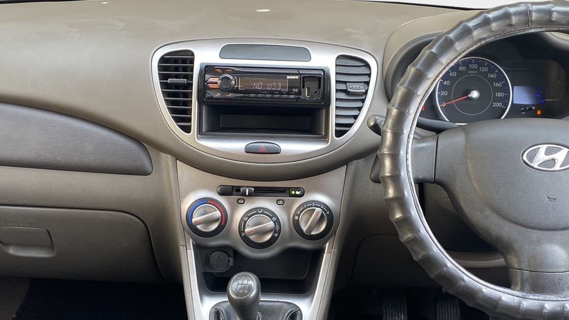 2014 Hyundai i10 MAGNA 1.1, Petrol, Manual, 22,070 km, Air Conditioner