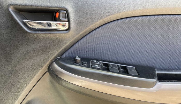 2021 Maruti Baleno ZETA PETROL 1.2, CNG, Manual, 35,261 km, Driver Side Door Panels Control