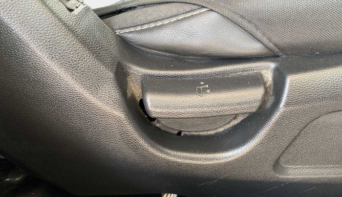 2019 Hyundai Elite i20 MAGNA PLUS 1.4 CRDI, Diesel, Manual, 57,323 km, Driver Side Adjustment Panel