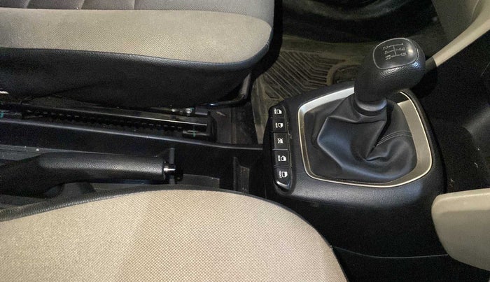 2021 Hyundai NEW SANTRO MAGNA, Petrol, Manual, 34,820 km, Gear Lever