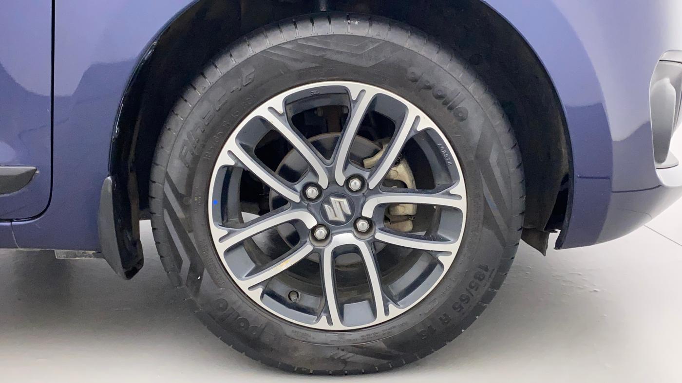2020 Maruti Swift ZXI PLUS AMT, Petrol, Automatic, 30,061 km, Right Front Wheel