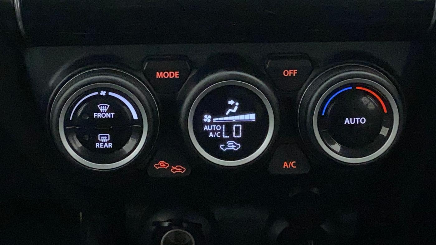 2020 Maruti Swift ZXI PLUS AMT, Petrol, Automatic, 30,061 km, Automatic Climate Control