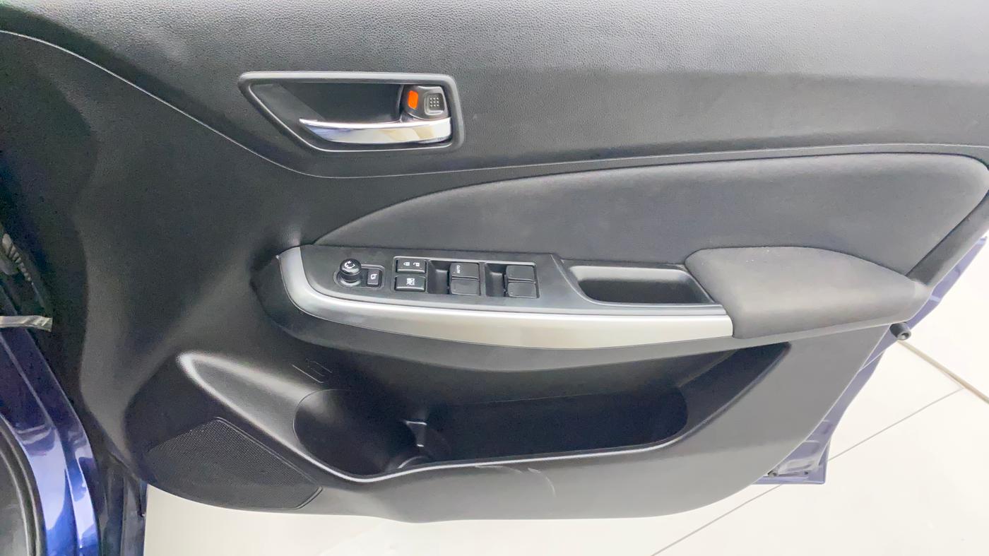 2020 Maruti Swift ZXI PLUS AMT, Petrol, Automatic, 30,061 km, Driver Side Door Panels Control