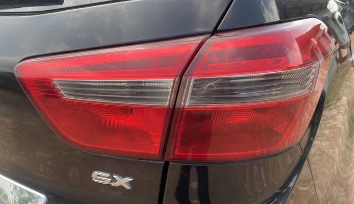 2017 Hyundai Creta SX PLUS 1.6 DIESEL, Diesel, Manual, 62,272 km, Right tail light - Minor damage