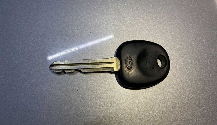 2016 Hyundai Eon MAGNA +, Petrol, Manual, 21,132 km, Key Close Up