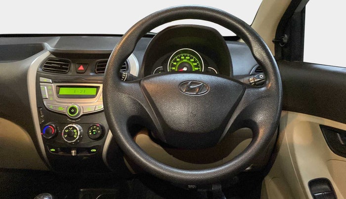 2016 Hyundai Eon MAGNA +, Petrol, Manual, 21,132 km, Steering Wheel Close Up