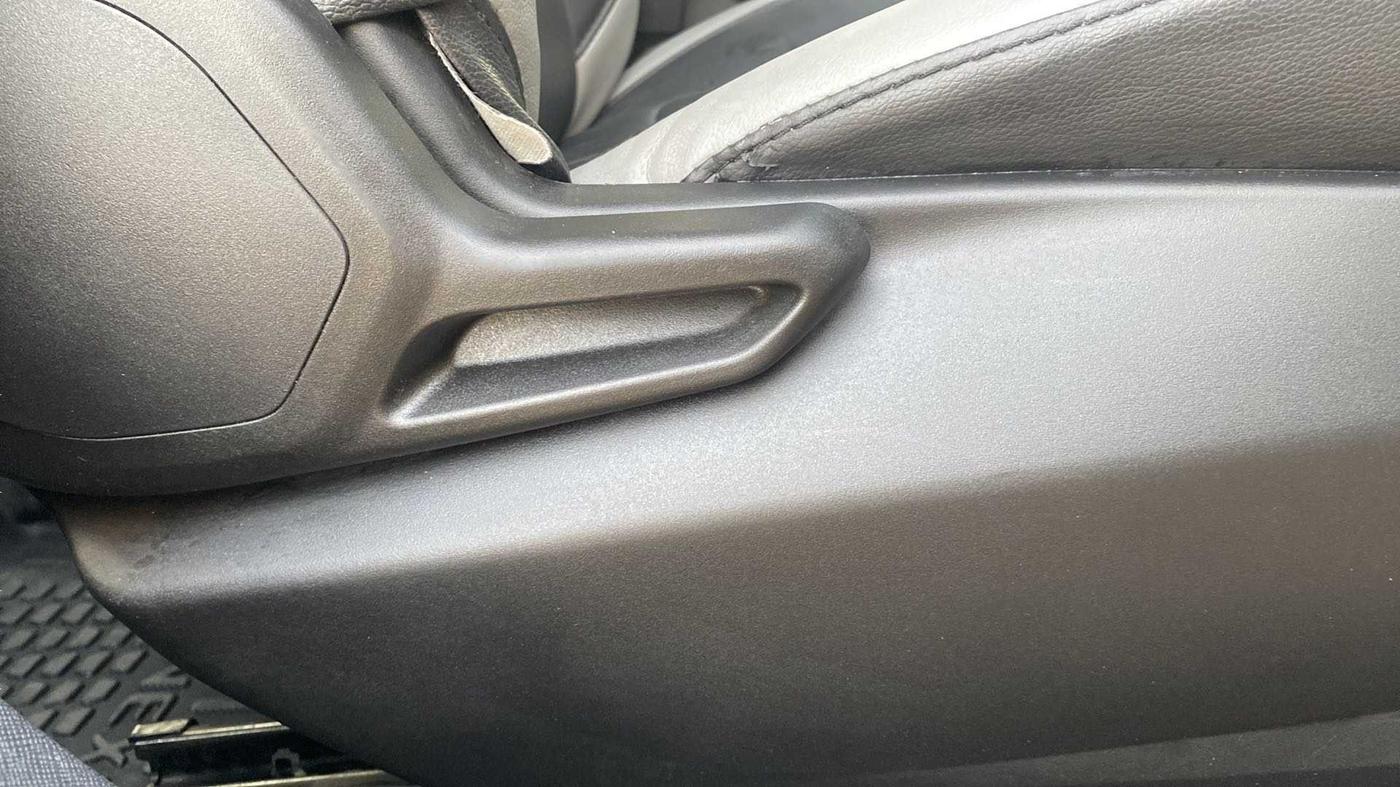 2022 Tata NEXON XM SUNROOF PETROL, Petrol, Manual, 27,869 km, Driver Side Adjustment Panel