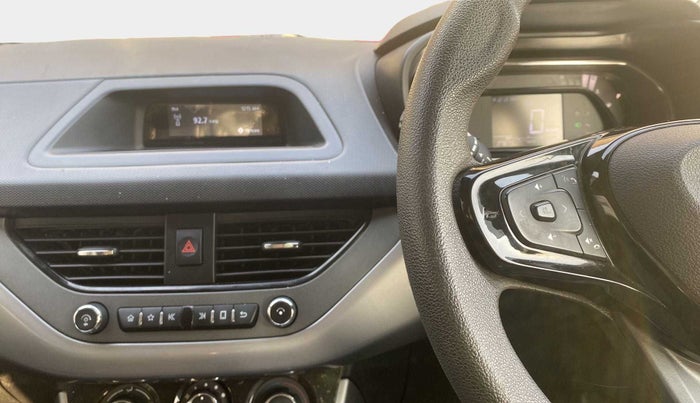 2022 Tata NEXON XM SUNROOF PETROL, Petrol, Manual, 27,869 km, Infotainment System