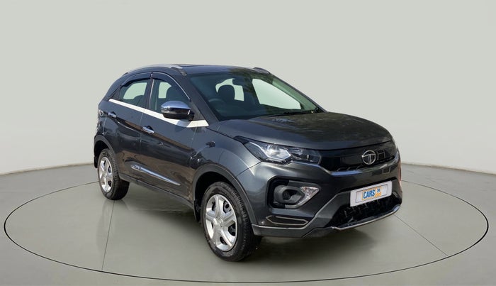 2022 Tata NEXON XM SUNROOF PETROL, Petrol, Manual, 27,869 km, Right Front Diagonal