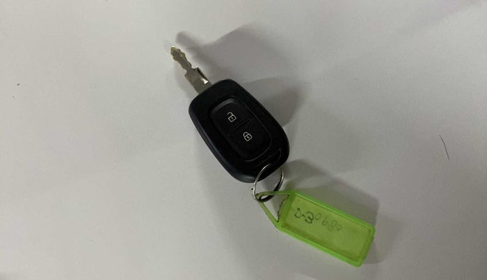2019 Renault Kwid RXT 1.0 (O), Petrol, Manual, 18,550 km, Key Close Up