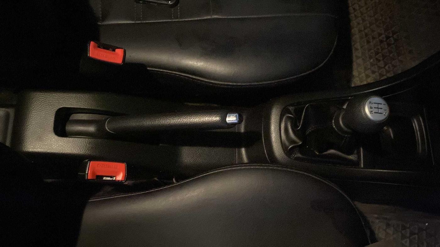 2017 Maruti Swift VXI, Petrol, Manual, 45,275 km, Gear Lever