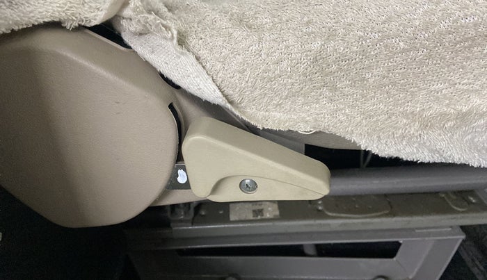 2022 Mahindra Bolero B6, Diesel, Manual, 12,854 km, Driver Side Adjustment Panel