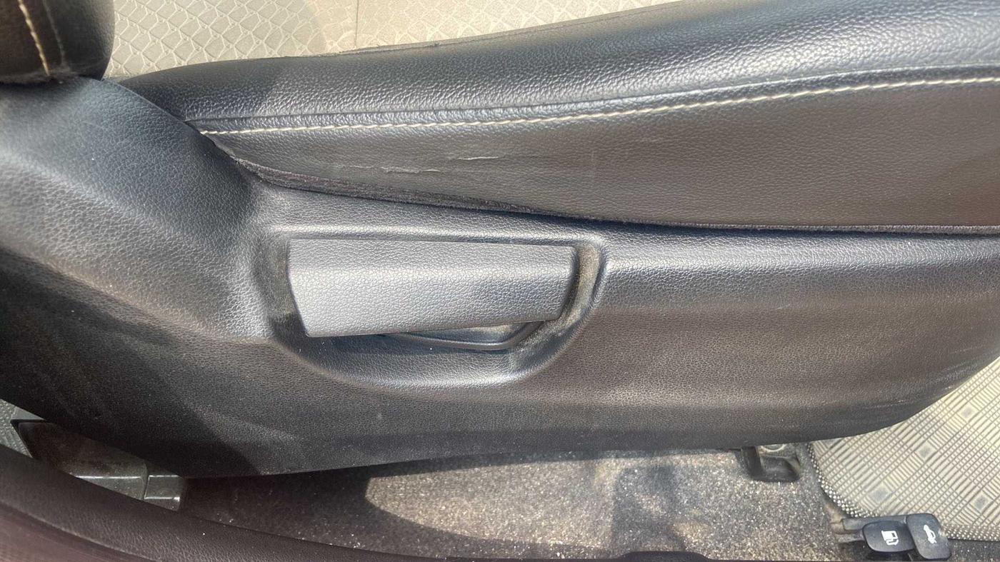 2019 Hyundai NEW SANTRO SPORTZ MT, Petrol, Manual, 19,631 km, Driver Side Adjustment Panel