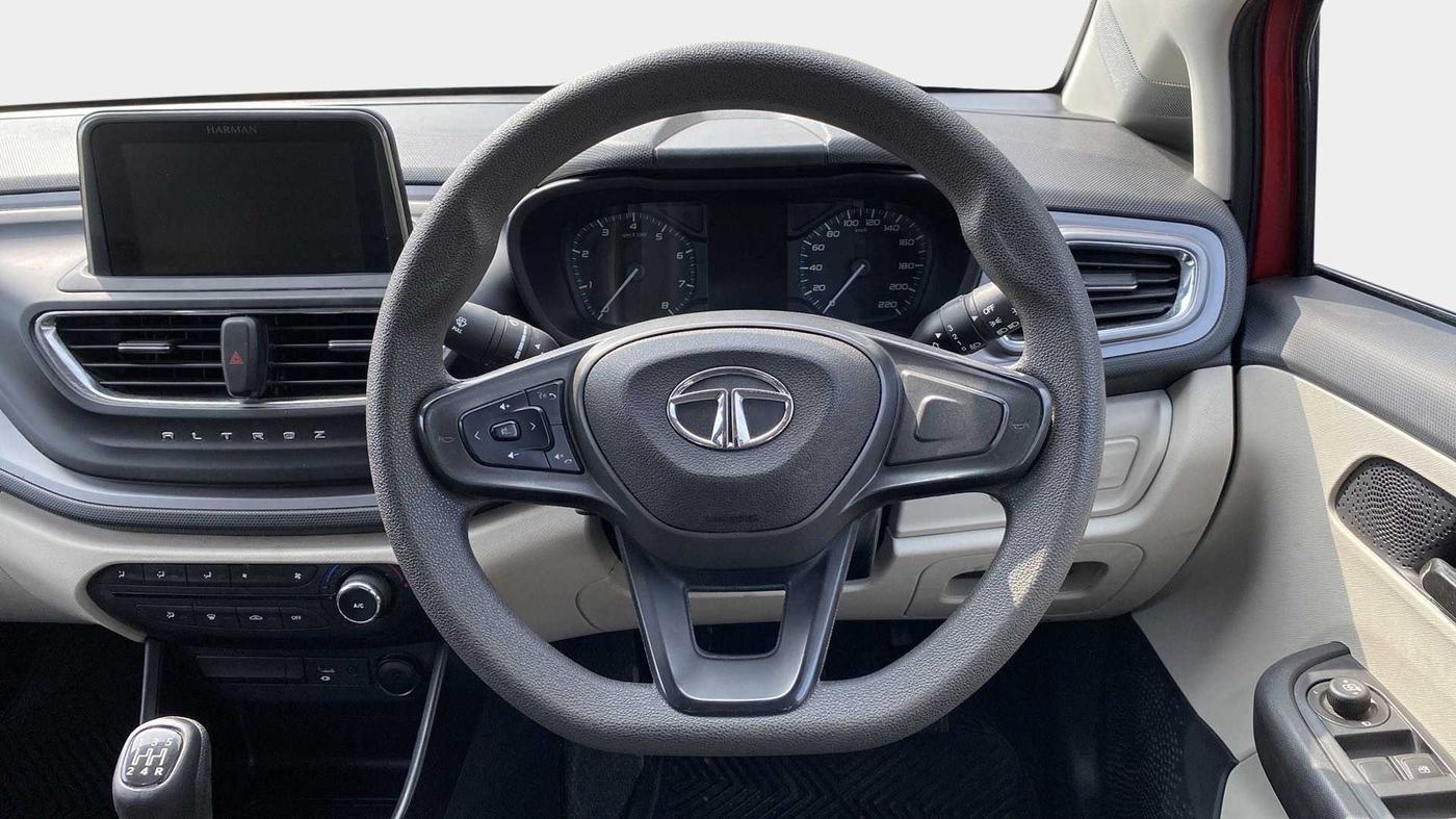 2022 Tata ALTROZ XM PLUS PETROL, Petrol, Manual, 16,513 km, Steering Wheel Close Up