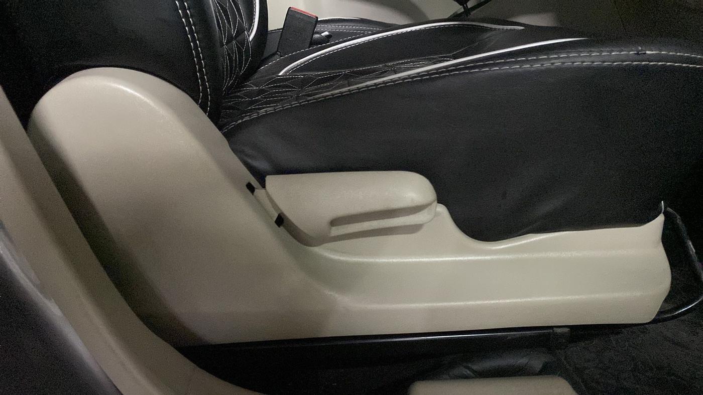 2017 Maruti Celerio ZXI AMT, Petrol, Automatic, 42,521 km, Driver Side Adjustment Panel