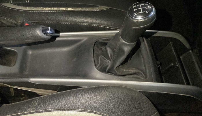 2016 Maruti Baleno ALPHA PETROL 1.2, Petrol, Manual, 56,243 km, Gear Lever