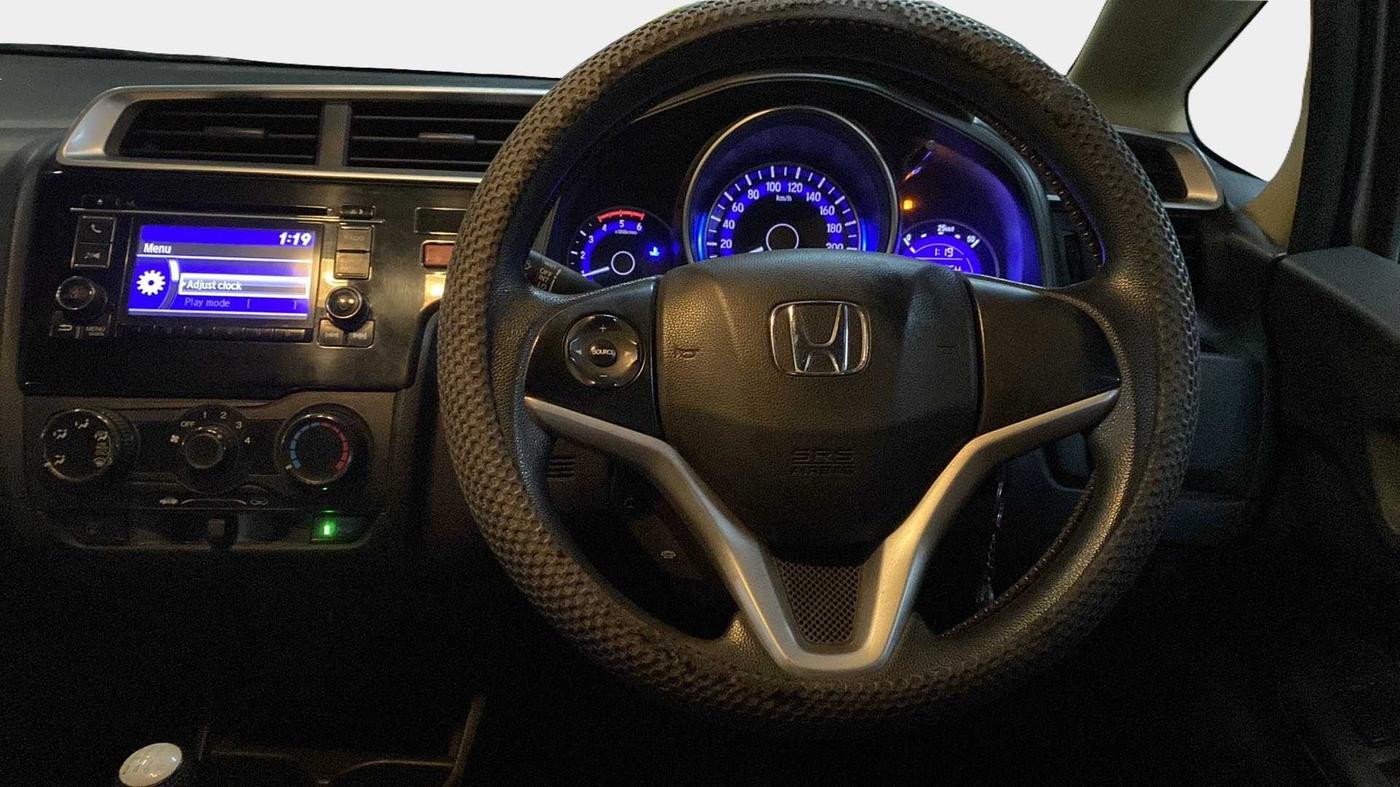 2015 Honda Jazz 1.5L I-DTEC SV, Diesel, Manual, 81,238 km, Steering Wheel Close Up