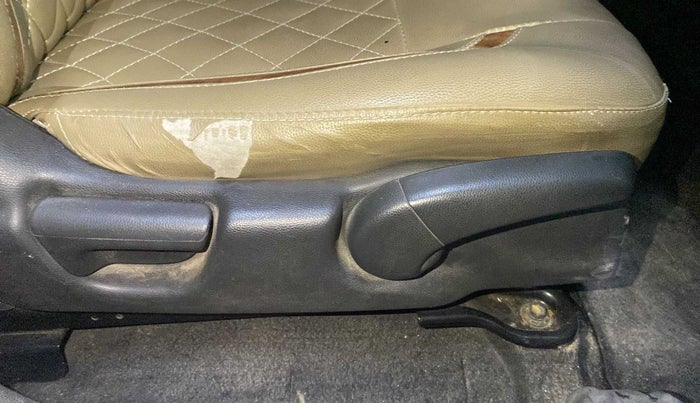 2015 Honda Jazz 1.5L I-DTEC SV, Diesel, Manual, 81,238 km, Driver Side Adjustment Panel