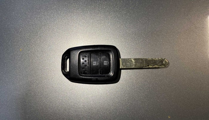 2015 Honda Jazz 1.5L I-DTEC SV, Diesel, Manual, 81,238 km, Key Close Up