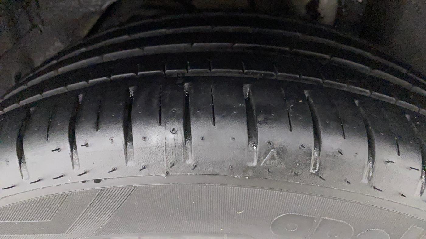 2021 Ford Figo Aspire TITANIUM 1.2 PETROL, Petrol, Manual, 23,529 km, Left Rear Tyre Tread