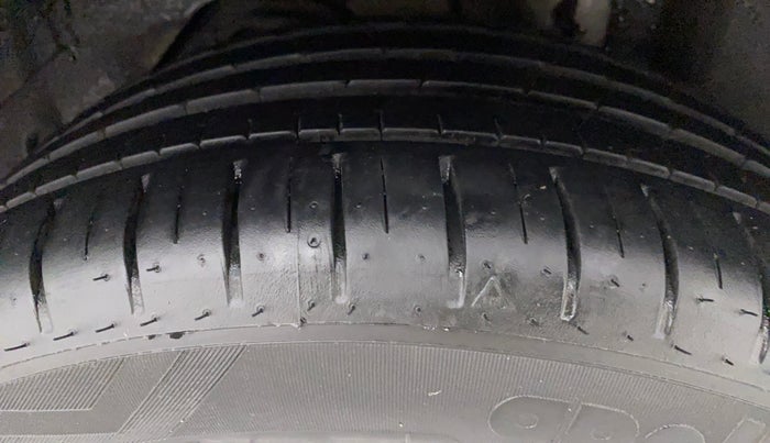 2021 Ford Figo Aspire TITANIUM 1.2 PETROL, Petrol, Manual, 23,529 km, Left Rear Tyre Tread