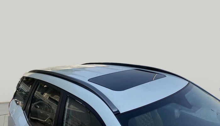2018 Mahindra XUV500 W9, Diesel, Manual, 95,277 km, Roof