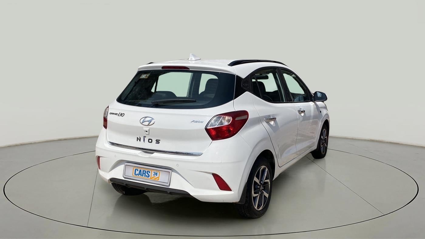 2022 Hyundai GRAND I10 NIOS ASTA AMT 1.2 KAPPA VTVT, Petrol, Automatic, 7,101 km, Right Back Diagonal