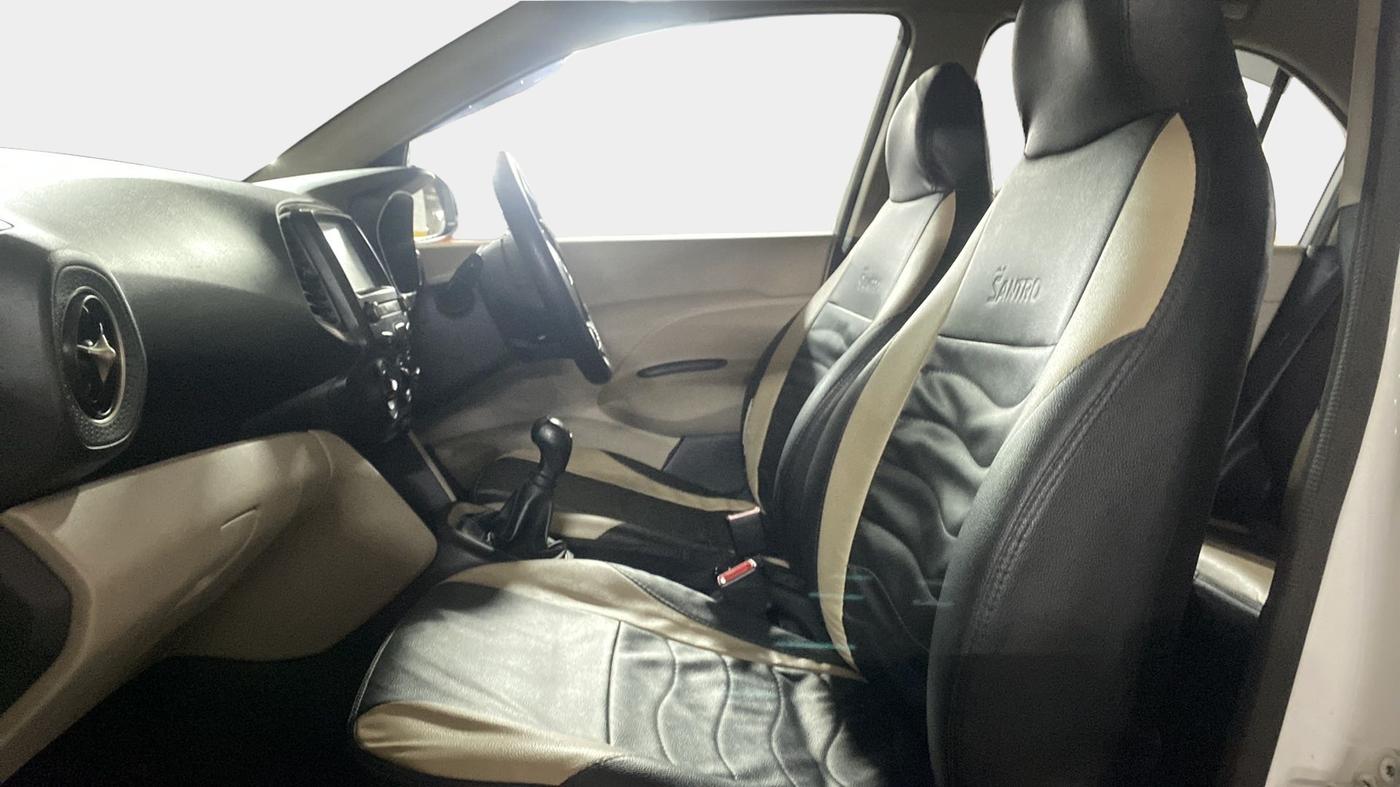 2019 Hyundai NEW SANTRO SPORTZ MT, Petrol, Manual, 24,591 km, Right Side Front Door Cabin