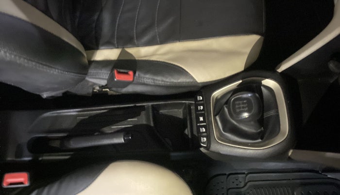 2019 Hyundai NEW SANTRO SPORTZ MT, Petrol, Manual, 24,591 km, Gear Lever