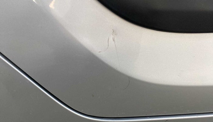 2018 Tata Tiago XT PETROL, Petrol, Manual, 40,296 km, Right rear door - Minor scratches