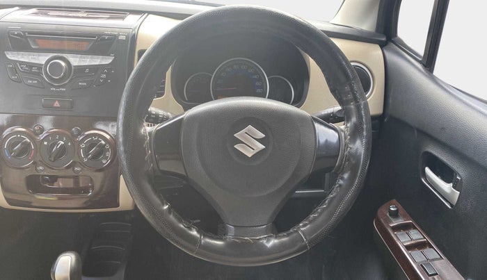 2018 Maruti Wagon R 1.0 VXI AMT, Petrol, Automatic, 40,222 km, Steering Wheel Close Up