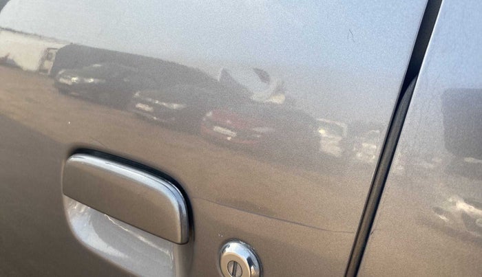 2018 Maruti Wagon R 1.0 VXI AMT, Petrol, Automatic, 40,222 km, Front passenger door - Slightly dented