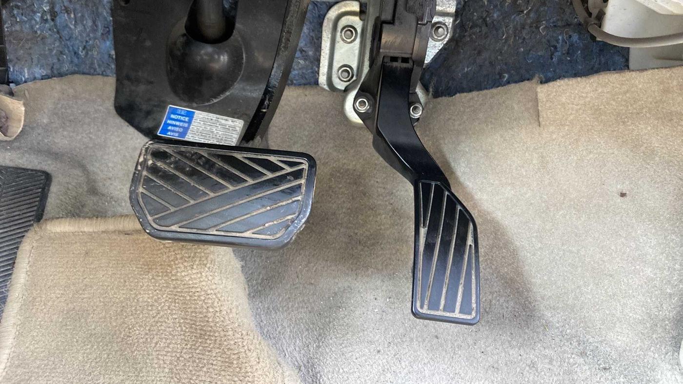 2019 Maruti Ciaz ALPHA  AT 1.5 SHVS PETROL, Petrol, Automatic, 95,450 km, Pedals