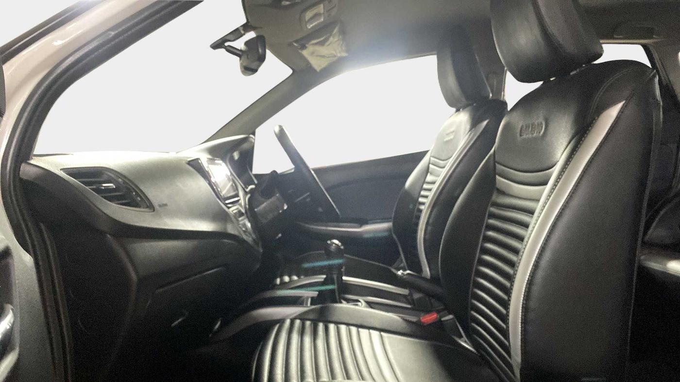 2021 Maruti Baleno ZETA PETROL 1.2, Petrol, Manual, 26,018 km, Right Side Front Door Cabin