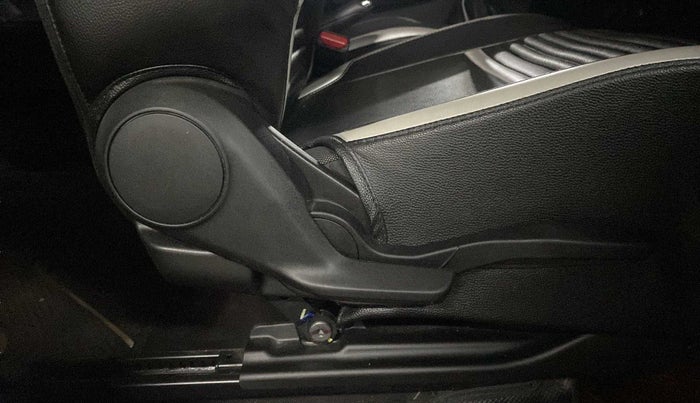 2021 Maruti Baleno ZETA PETROL 1.2, Petrol, Manual, 26,018 km, Driver Side Adjustment Panel