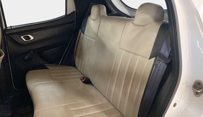 2018 Renault Kwid RXT 1.0 AMT (O), Petrol, Automatic, 31,124 km, Right Side Rear Door Cabin