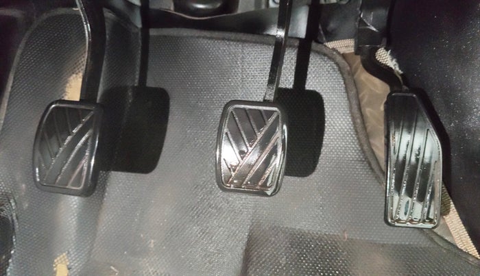 2021 Maruti New Wagon-R LXI CNG (O) 1.0, CNG, Manual, 82,582 km, Pedals