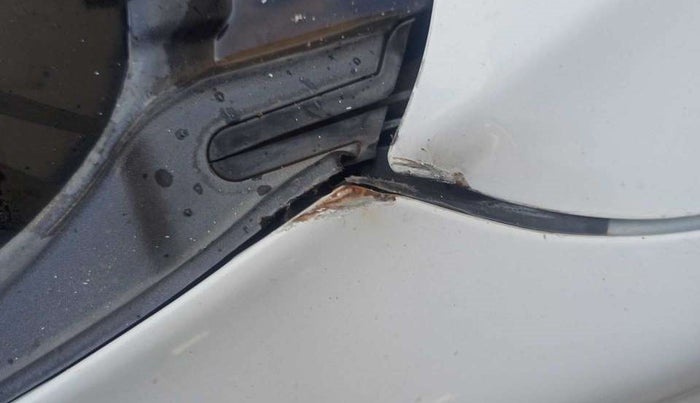 2019 Maruti Alto LXI CNG, CNG, Manual, 98,882 km, Right fender - Slight discoloration