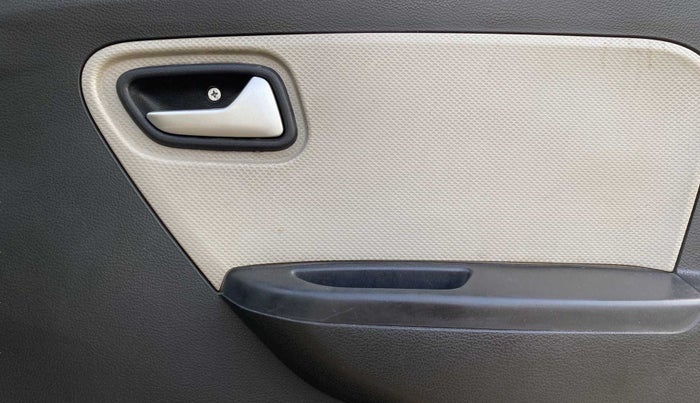 2019 Maruti Alto LXI CNG, CNG, Manual, 98,882 km, Driver Side Door Panels Control