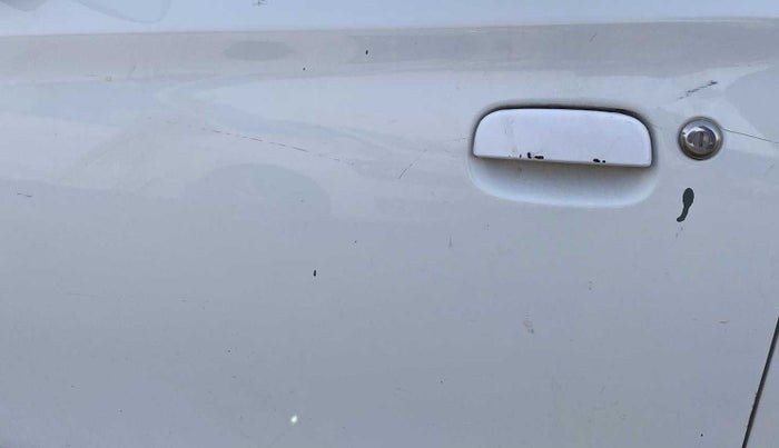 2019 Maruti Alto LXI CNG, CNG, Manual, 98,882 km, Front passenger door - Minor scratches
