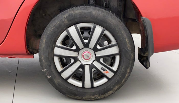 2012 Toyota Etios G, Petrol, Manual, 1,22,817 km, Left Rear Wheel