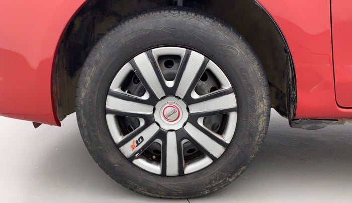 2012 Toyota Etios G, Petrol, Manual, 1,22,817 km, Left Front Wheel