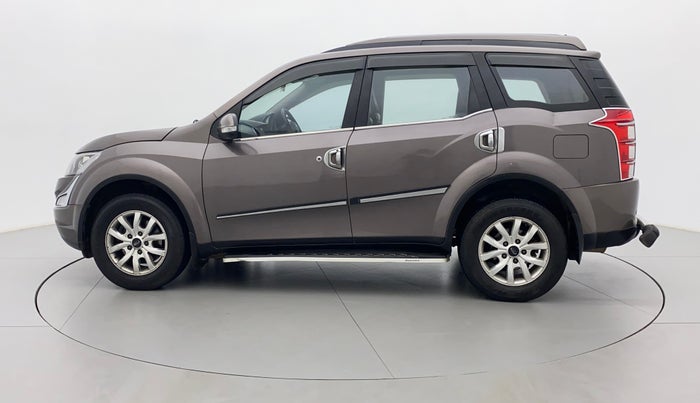 2017 Mahindra XUV500 W10 1.99, Diesel, Manual, 96,874 km, Left Side