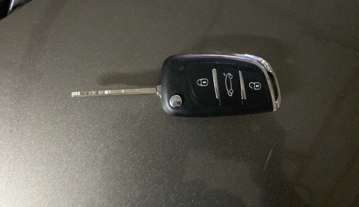 2021 Maruti New Wagon-R LXI CNG (O) 1.0, CNG, Manual, 16,447 km, Key Close Up