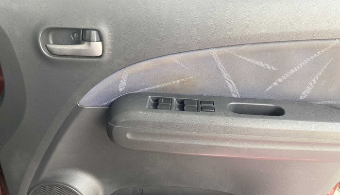 2010 Maruti Ritz VXI, Petrol, Manual, 98,599 km, Driver Side Door Panels Control